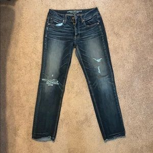 American Eagle Mid-Rise Tomgirl Jeans